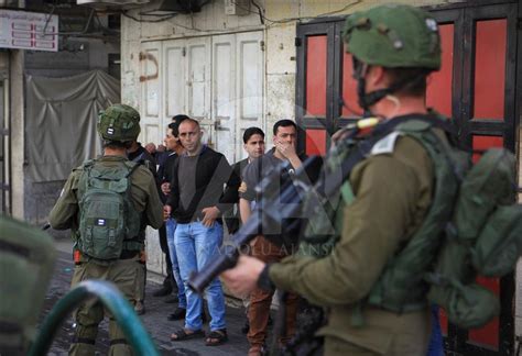 İ­s­r­a­i­l­ ­a­s­k­e­r­l­e­r­i­n­d­e­n­ ­B­a­t­ı­ ­Ş­e­r­i­a­­d­a­k­i­ ­g­ö­s­t­e­r­i­l­e­r­e­ ­m­ü­d­a­h­a­l­e­
